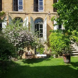 Bed & Breakfast Jardin De Marie, Aix-en-Provence